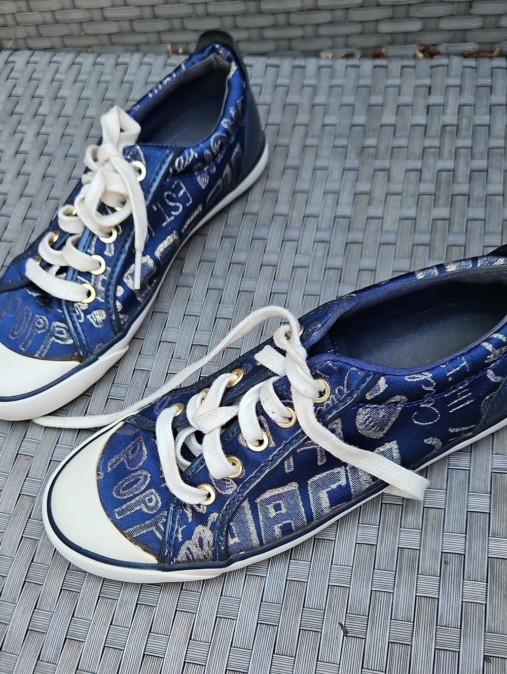 Coach Navy Denim Graphic Metallic Lace-Up Sneakers with White Accents Size 7B - Picture 3 of 17